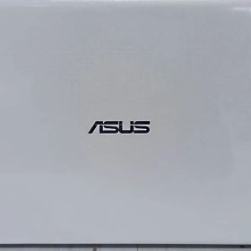 ASUS E203NA Celeron 小型軽量