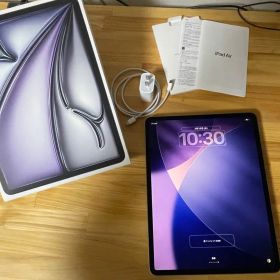 13インチiPad Air(M2)Wi-Fi128GB スペースグレイおまけつき