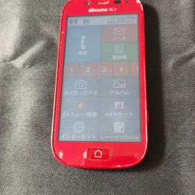 docomo らくらくスマートフォン 3 F-06F レッド