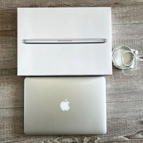 MacBook Pro (Retina 13-inch. Early 2015)