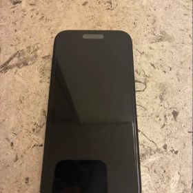 Apple iPhone 15 ブラック 本体 SIMフリー 128GB