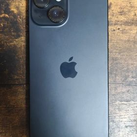 iPhone 15 128GB ブラック 美品 バッテリー87% 本体