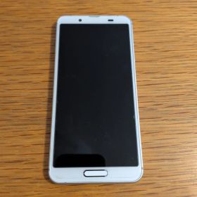 SHARP AQUOS SH-M12 シルバーホワイト 本体