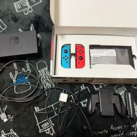【ジャンク品】箱付きNintendo Switch 赤/青 本体