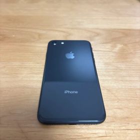 iPhone 8 64GB スペースグレイ