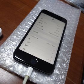 Apple iPhone 8 64GB ブラック