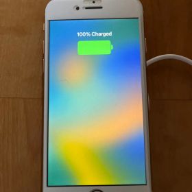 超美品⭐️ Apple iPhone 8 枠ゴールド(裏はベージュ)写真追加