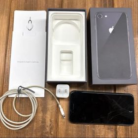 iPhone8 256GB ケースあり、画面割れあり、SIMフリー、イヤホンなし