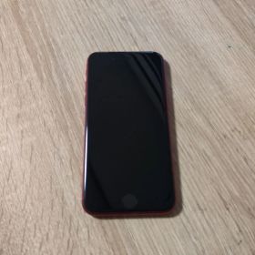 Apple iPhone SE (赤) SIMカード無し 本体のみ