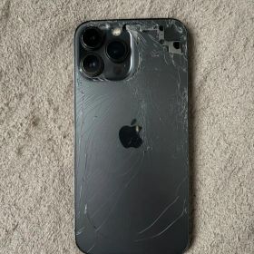 iPhone 13 Pro max 本体