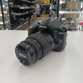 デジタル一眼レフカメラレンズキット D3300 18-55VRⅡKIT NIKON