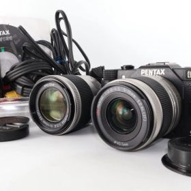 《 ショット数5790 回》PENTAX デジタルミラーレス一眼 Q10 ダブルズームキット [標準ズーム 02 STANDARD ZOOM ・望遠ズーム 06 TELEPHOTO ZOOM] ブラック Q10 WZOOMKIT BLACK 12140