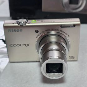 【美品・箱付き】Nikon COOLPIX S6200 シャンパンゴールド