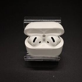 Apple◆イヤホン AirPods 4 MXP63J/A