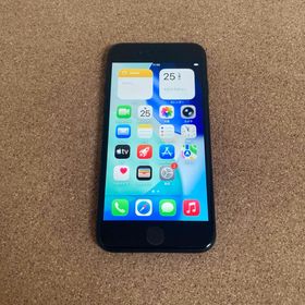 アイフォーン(iPhone)の4169 電池新品☆比較的美品☆iPhoneSE2 64GB SIMフリー☆(スマートフォン本体)