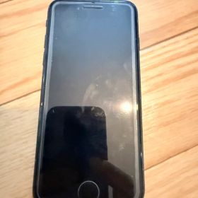 Apple iPhone se 第三世代MMYC3J 64GB