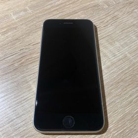 9066 iPhone SE 第三世代 64GB スターライト