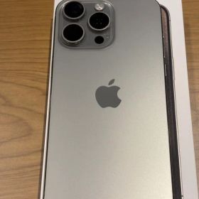 【極美品】iPhone15 Pro Max 256GB ナチュラルチタニウム