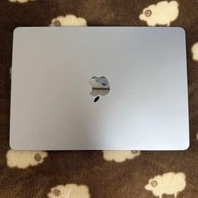 Apple MacBook Air 13インチ M4チップ