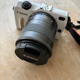Canon EOS M2 ミラーレス一眼カメラ