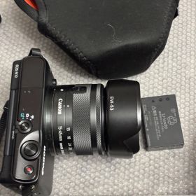 Canon EOS M10 15-45mm レンズキッド 26023723