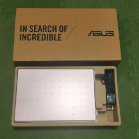 ASUS E210K ノートPC本体