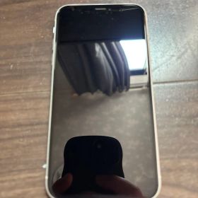 Apple iPhone XR 64GB ホワイト