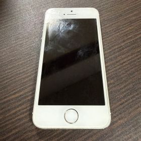 Apple iPhone 5s シルバー 電源不良 ジャンク品 部品取り用