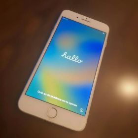 iPhone8Plus SIMフリー ジャンク品