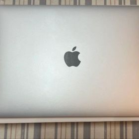 訳品MacBook Air 13インチ M1 8GB/512GB
