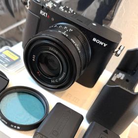 SONY RX1R III 最軽量フルサイズコンデジ付属品多数
