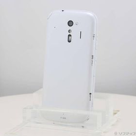 〔中古〕FUJITSU(富士通） らくらくスマートフォン 32GB ホワイト F-42A docomoロック解除SIMフリー〔295-ud〕