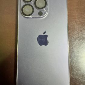 美品 海外版 シャッター音無しApple iPhone 14 Pro パープル