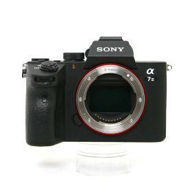 【中古】 (ソニー) SONY ILCE-7M3 アルフア7 III ボデイ【中古カメラ デジタル一眼】 ランク：B