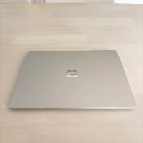 Microsoft Surface Laptop Go