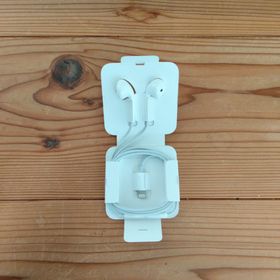 アップル(Apple)のアップル EarPods Lightningコネクタ(ヘッドフォン/イヤフォン)