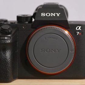 SONY α7R II ミラーレス一眼（4,200万画素）