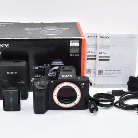 ★極上美品★ SONY ソニー α7R III ボディ ILCE-7RM3 フルサイズ ミラーレス一眼カメラ 海外モデル（オーバーシー） 元箱・付属品多数♪ ＃4068