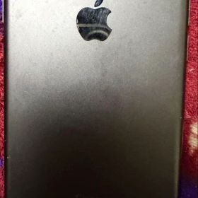 iPhone 7 32GB SIMフリー