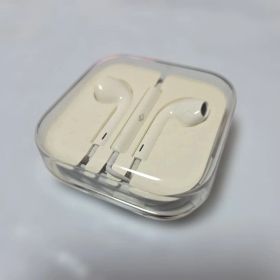 iPhone イヤホン Apple EarPods ホワイト ケース付き
