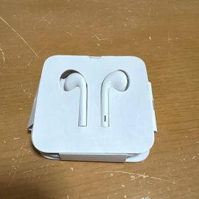 Apple EarPods (Lightning接続) ホワイト ケース付き