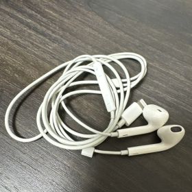 Apple EarPods ホワイト 3.5mmジャック