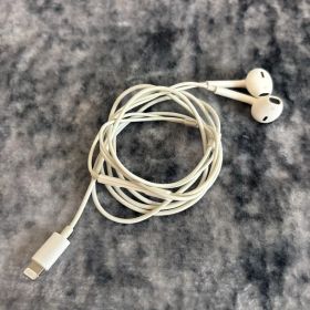 Apple純正 EarPods Lightning 有線イヤホン