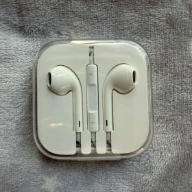【未開封、新品】Apple EarPods 3.5mmジャック