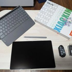 Lenovo Xiaoxin Pad Pro GT ペン、キーボード付き