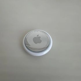 Apple AirTag ホワイト