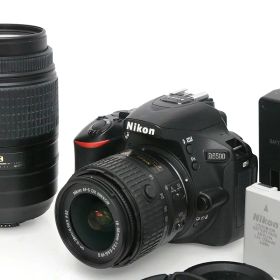 【中古】【お買い得品】ニコン D5500 ダブルズームキット CA01-M4201-3U4A-ψ ニコン Fマウント Nikon 一眼レフ APS-C レンズキット