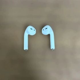 AirPods 第二世代ワイヤレスイヤホン本体のみ ホワイト