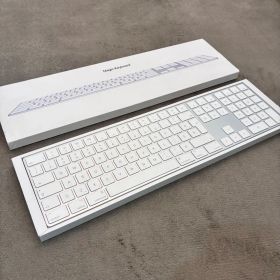 【美品】 Magic Keyboard テンキー付き（MQ052/A1843）