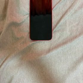 Apple iPhone 12 赤色